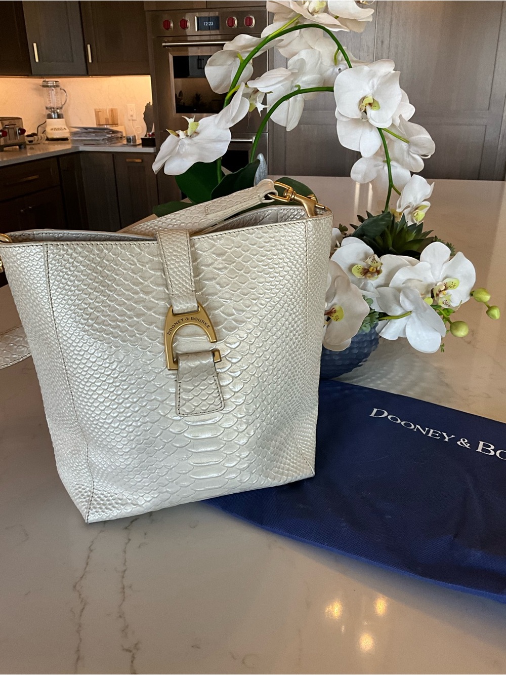 Dooney and Bourke Brynn Pink Pearl GUC